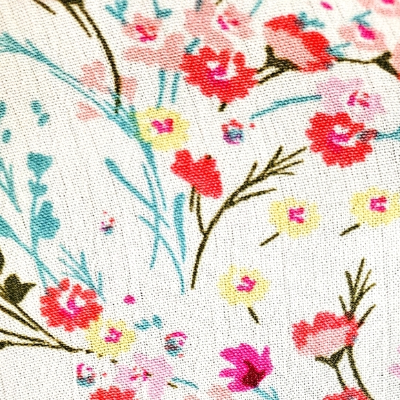 Lily Rose Ruffled Button Front Romper - Picture 9 of 9